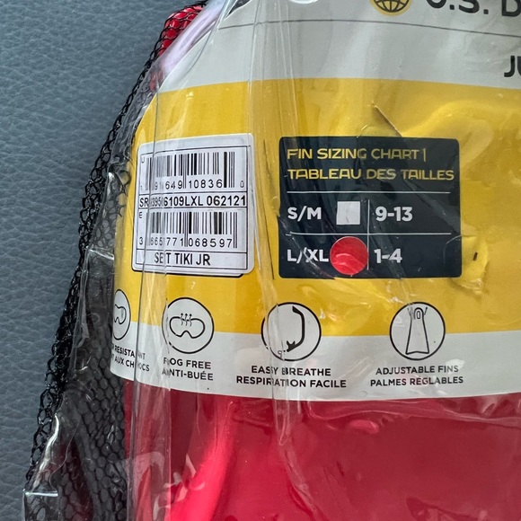 NWT US DIVERS TIKI JR MASK SNORKEL AND FINS SET IN CARRY BAG - Picture 8 of 8